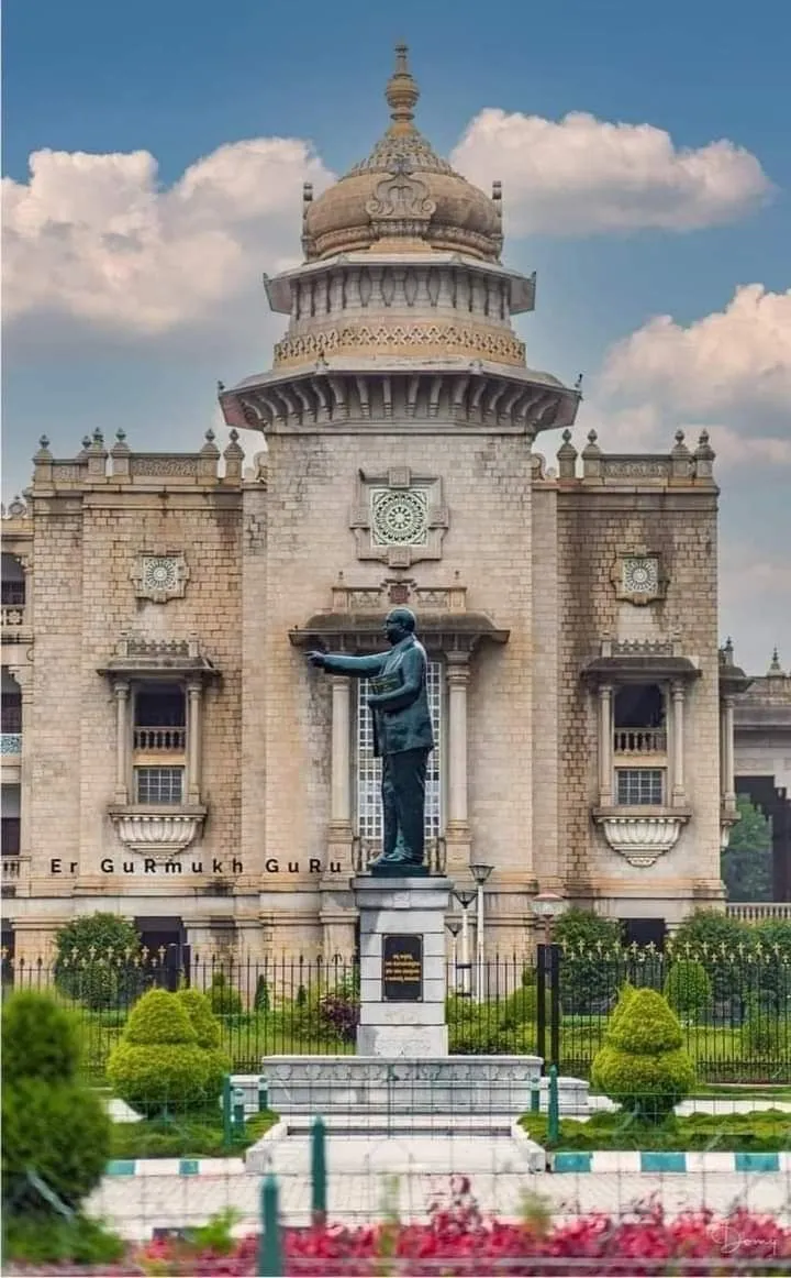 Ambedkar Memorial Park in Lucknow with grand sandstone structures and open plazas