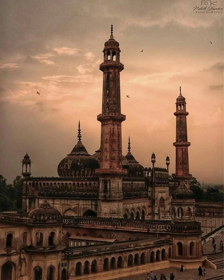 The grand Bara Imambara monument in Lucknow with its historic architecture