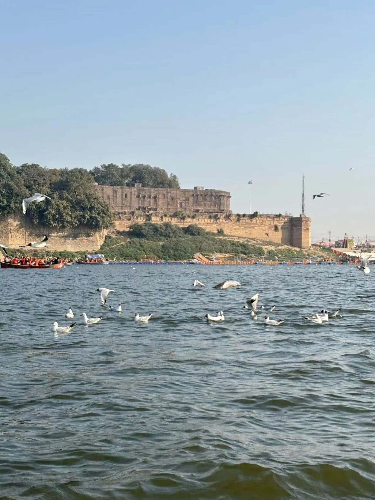 The grand Allahabad Fort built by Emperor Akbar near Triveni Sangam