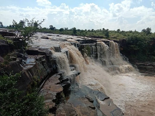 Varanasi → Vindhyachal → Prayagraj → Chitrakoot → Ayodhya Tour tour package